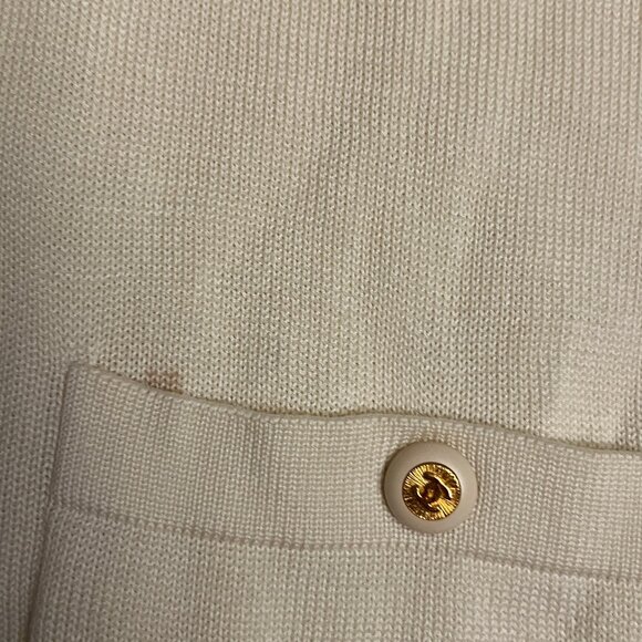 Vintage CHANEL Boutique Cream Knit Cardigan with Gold CC Logo Buttons - Picture 10 of 12